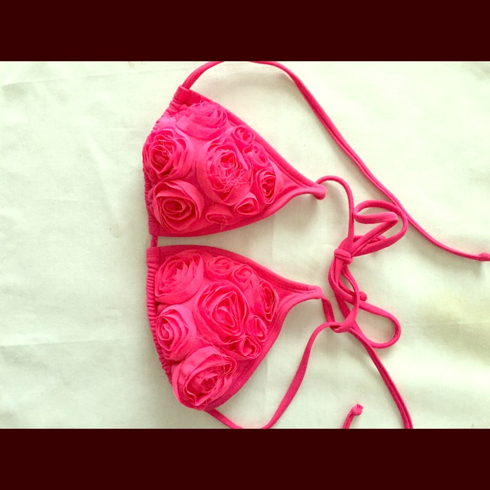 Swimming suit: is FREE GIFT if buy $100+ or BUNDLE